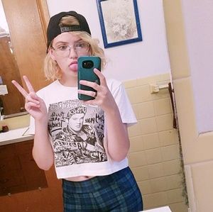 Meet your Posher, Joy